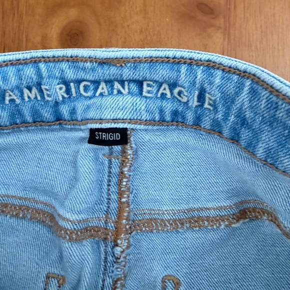 Women’s Size 4S American Eagle Mom Jeans Strigid - Picture 6 of 8